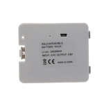 Batería recargable para Wii Fit en primer plano con cable USB
