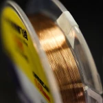 Rollo de microcable de cobre aislado para microsoldadura en placas lógicas