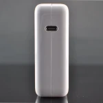 Cargador USB-C 87W compatible con MacBook Pro 15 pulgadas en uso