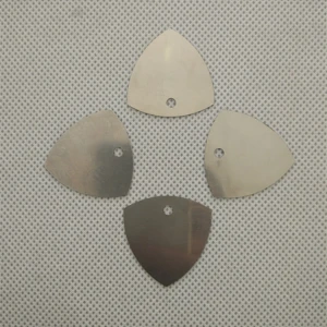 Metallplektrum zum Öffnen von Smartphones und Tablets