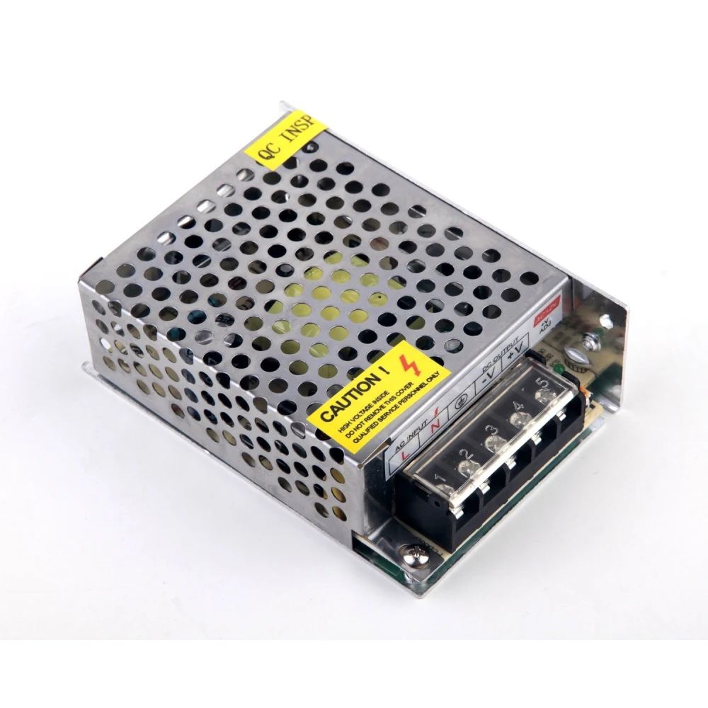 Vista lateral del transformador 12v 5a 60w con terminal de tornillo