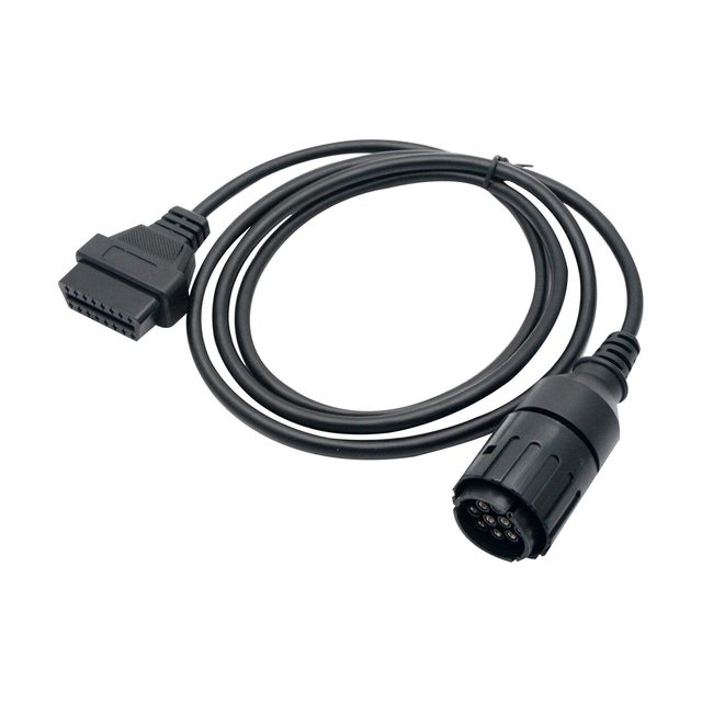 Aufgerolltes schwarzes Adapterkabel für BMW-Motorräder, mit rundem 10-Pin-Stecker an einem Ende und 16-poliger OBD2-Buchse am anderen