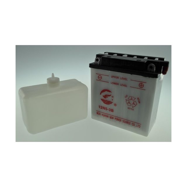 Motorradbatterie YB5L-B von vorn mit beiden Batteriepolen